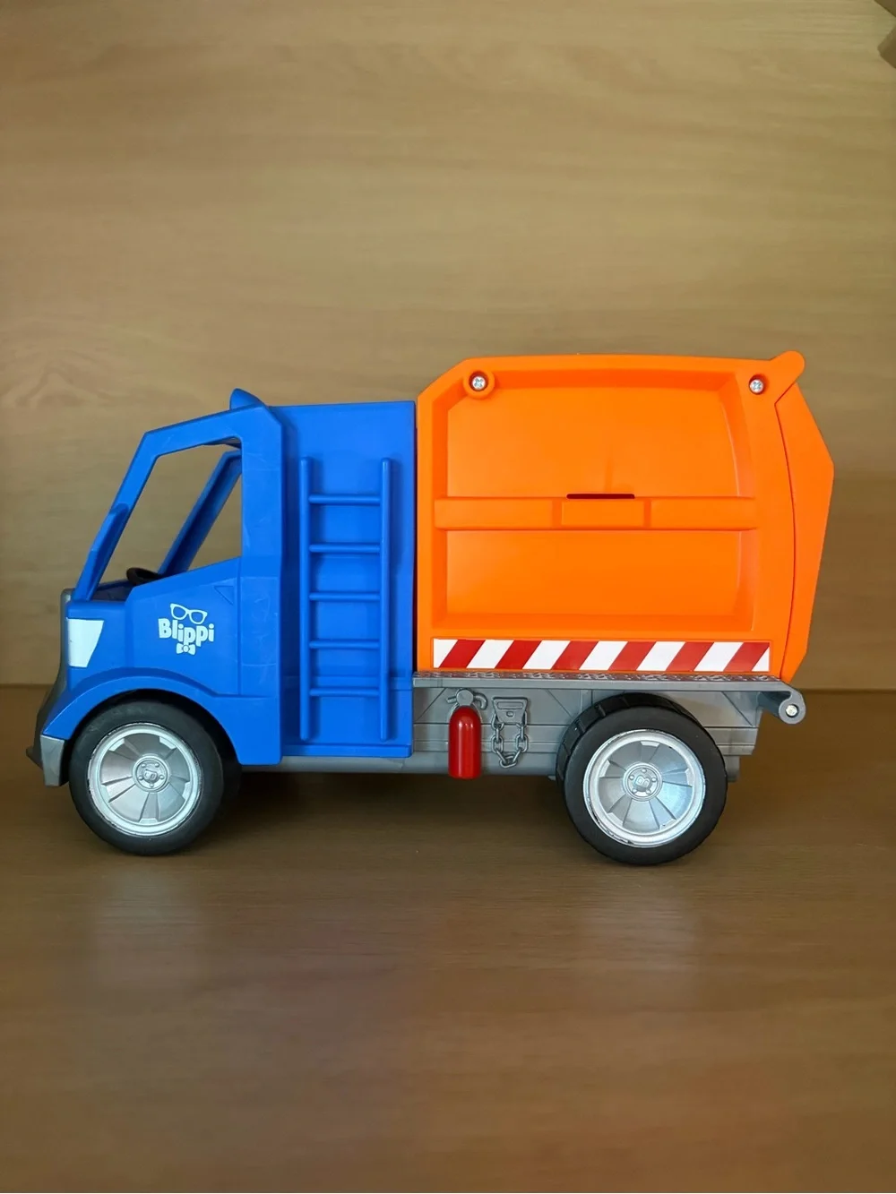 ✨$12✨Blippi Recycling Truck with Sound + Blippi Figure + Recycle Bin